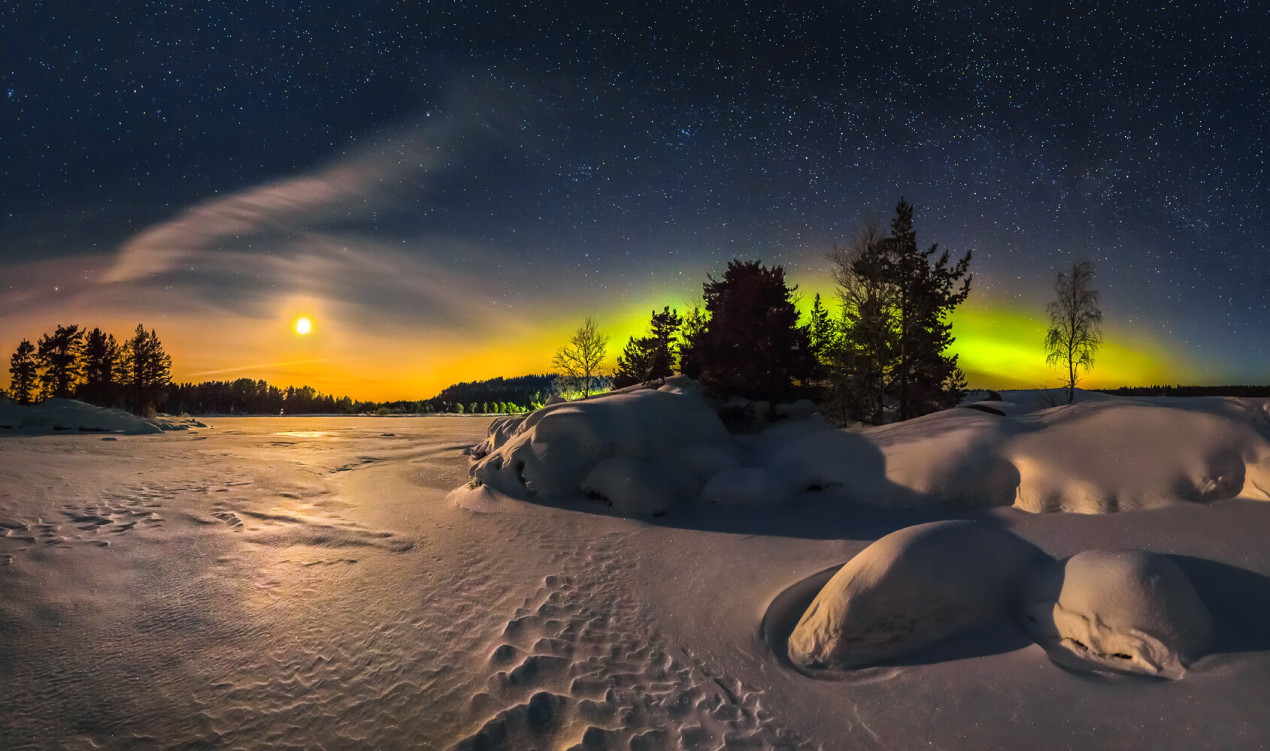 Северное сияние на Ладожском озере. Фото: Федор Лашков, участник конкурса РГО «Самая красивая страна»