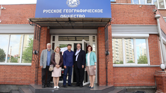 Председатель Красноярского краевого отделения РГО встретился с супругами Шефер из США