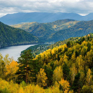 Хребет Борус