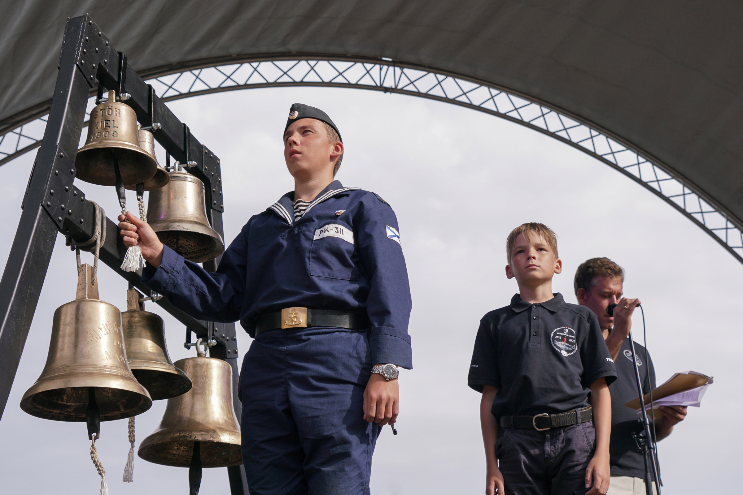 Звон колоколов, поднятых с затонувших кораблей, прозвучал впервые за 80 лет. Фото: пресс-служба РГО / Анна Юргенсон