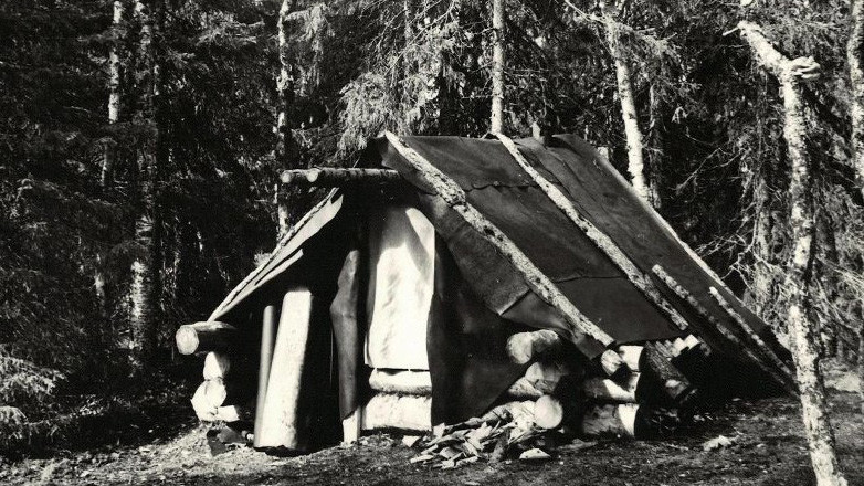 Вежа (традиционное саамское жилище). Фото предоставлено Музеем-усадьбой П. П. Семенова-Тян-Шанского