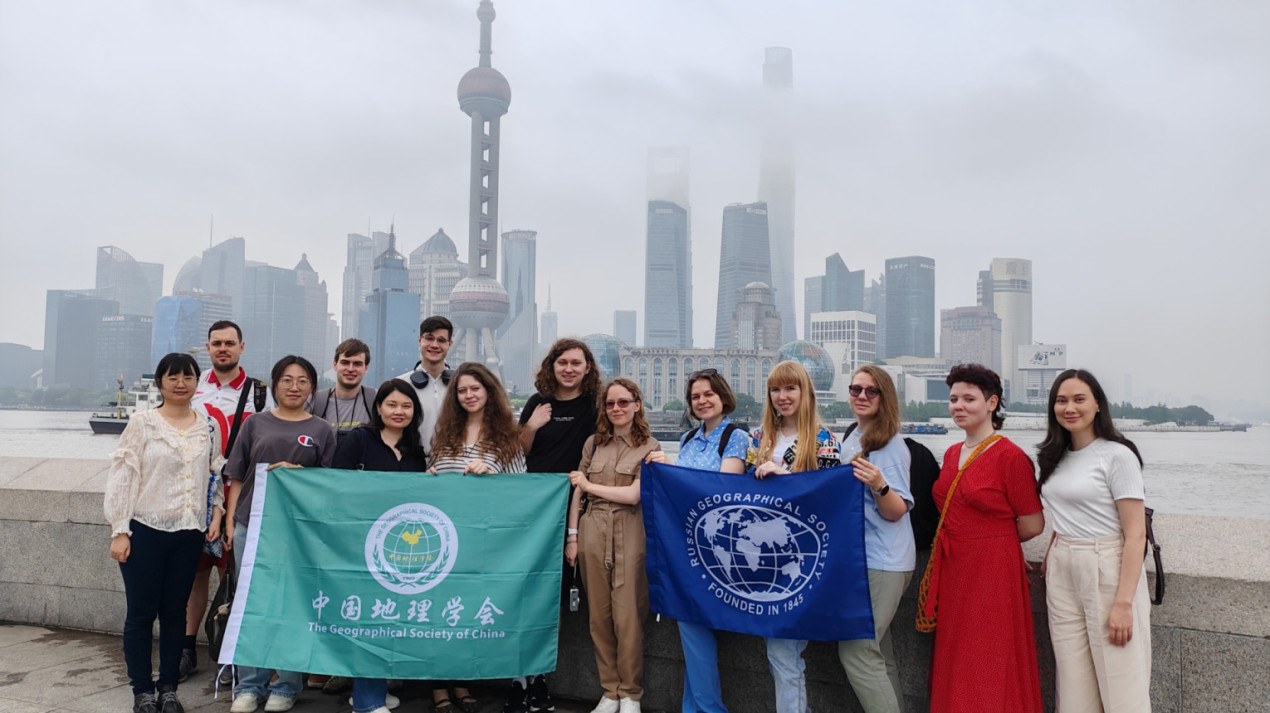 The Bund waterfront area tour. Photo: Geographical Society of China