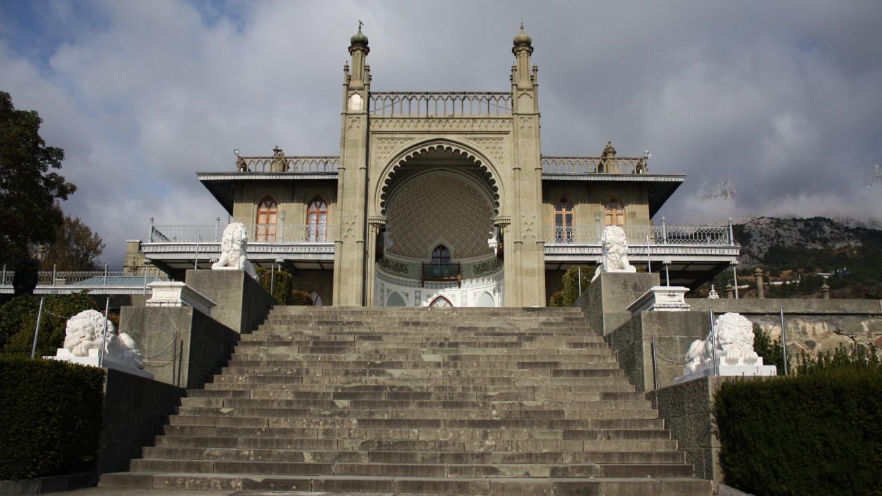 Это не Индия, это - Россия! Воронцовский дворец в Крыму. Фото: Максим Клочко, участник фотоконкурса РГО «Самая красивая страна»
