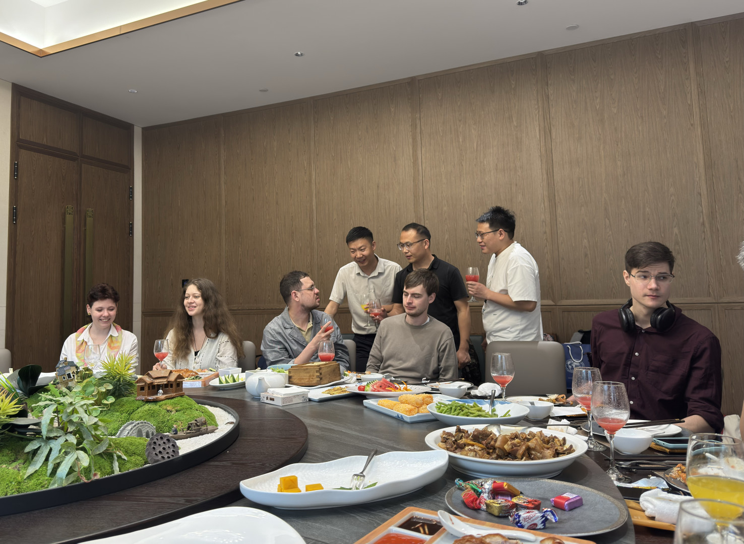 With students specializing in "Geography of Tourism" at ZISU. Photo: RGS press service