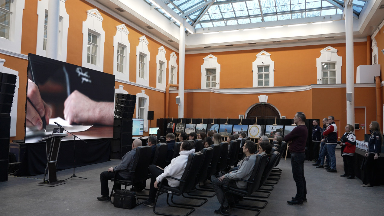 Участники встречи. Фото: пресс-служба Фонда «Люди моря»