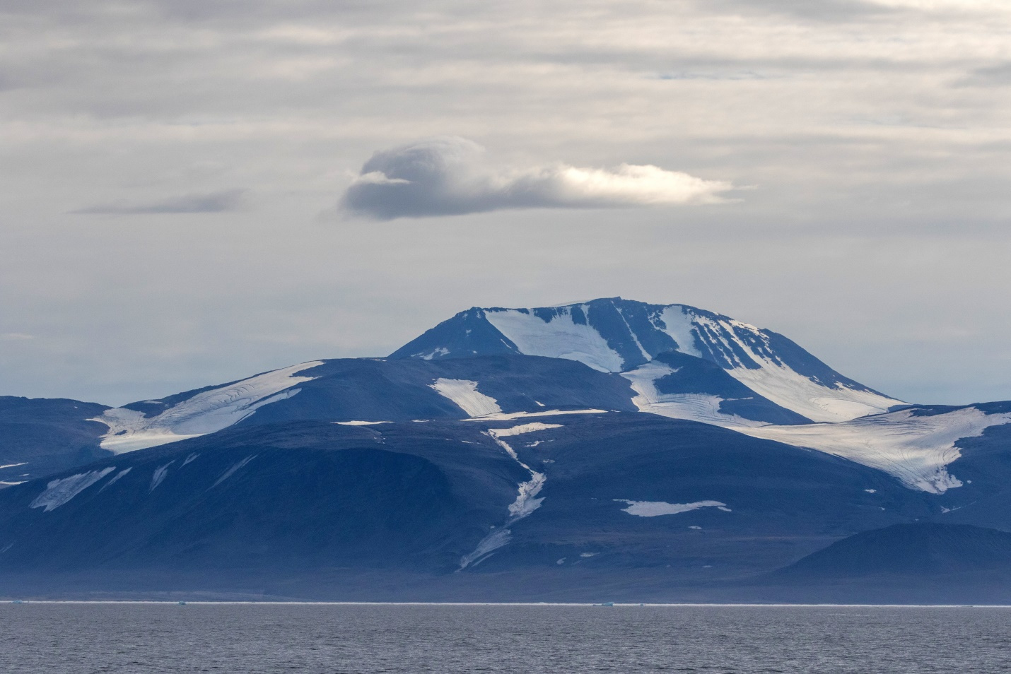 Высочайшая вершина Российской островной Арктики в ожидании решения своей 