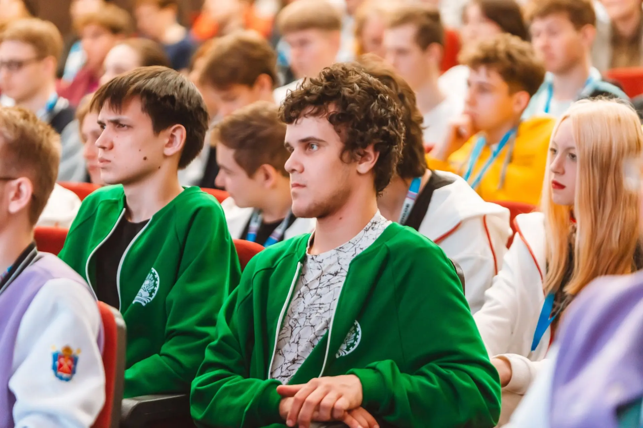 Участники заключительного этапа Всероссийской олимпиады школьников по географии. Фото: пресс-служба Акмуллинского университета