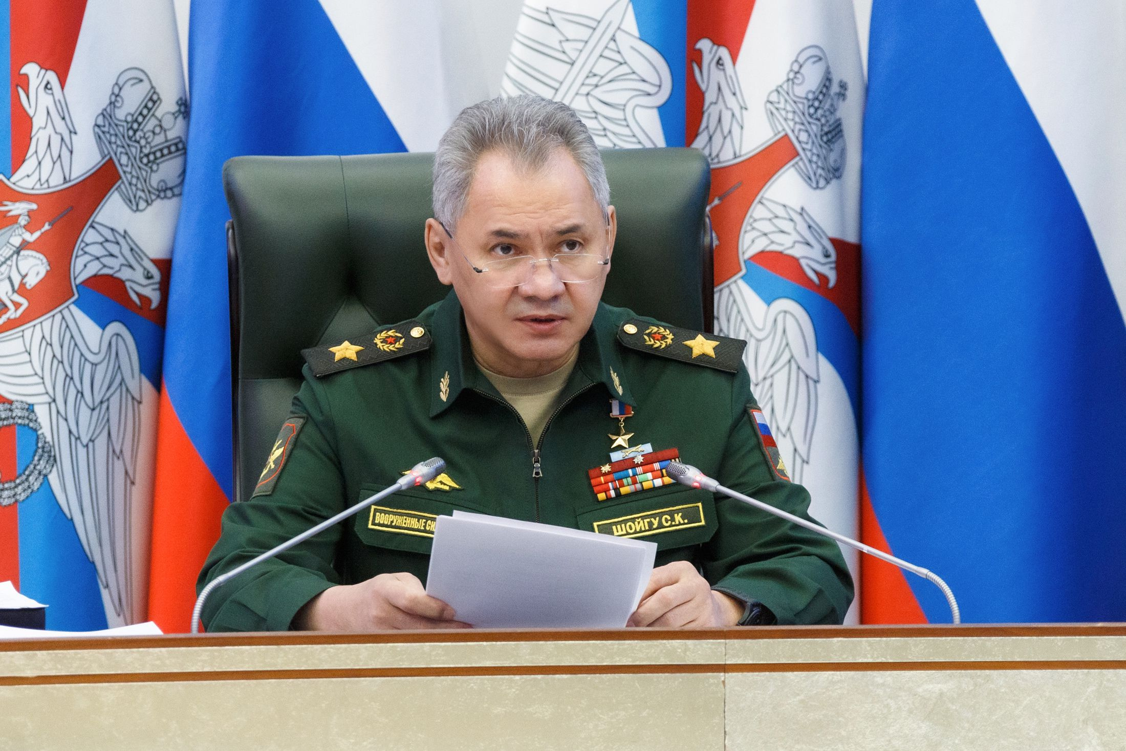Министр обороны РФ генерал армии с.Шойгу.