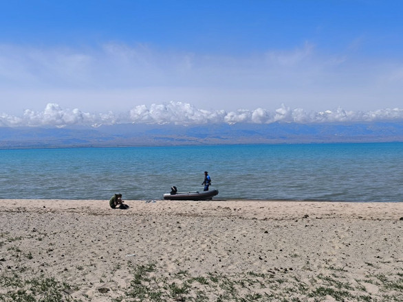 Shore reconnaissance and equipment testing. Photos of the expedition participants