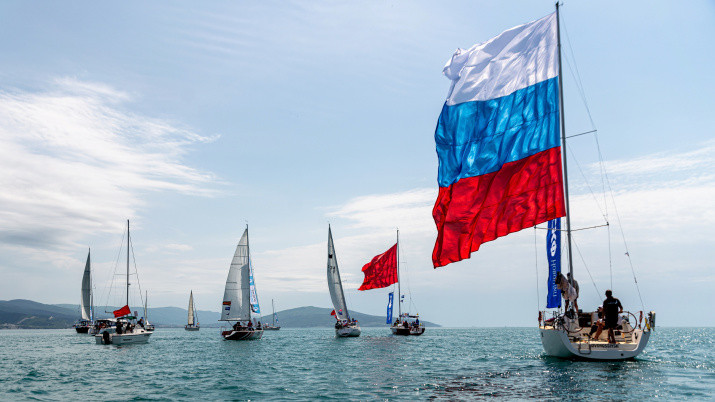 Victory Day Sailing Parade. Photo: Igor Zolotarev