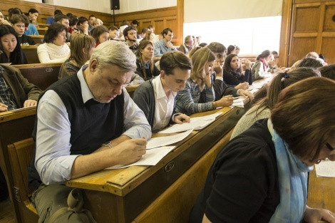 The participants of the Dictation