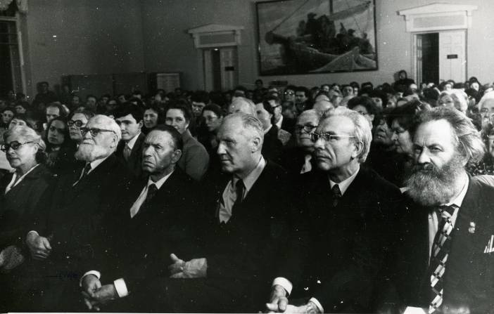 Участники встречи с Туром Хейердалом в Географическом обществе 26 октября 1984 года. Фото: Научный архив РГО