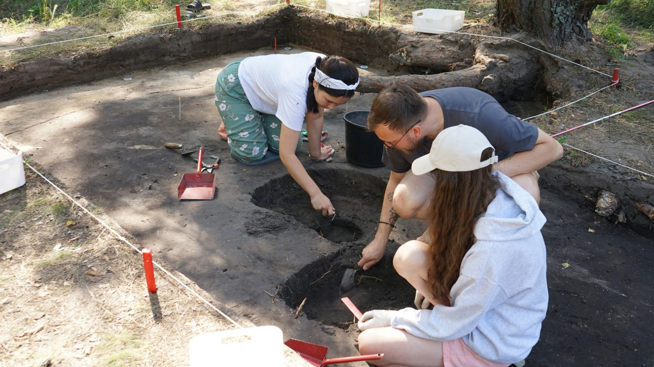 Photo from the archive of the Oka Archaeological Expedition