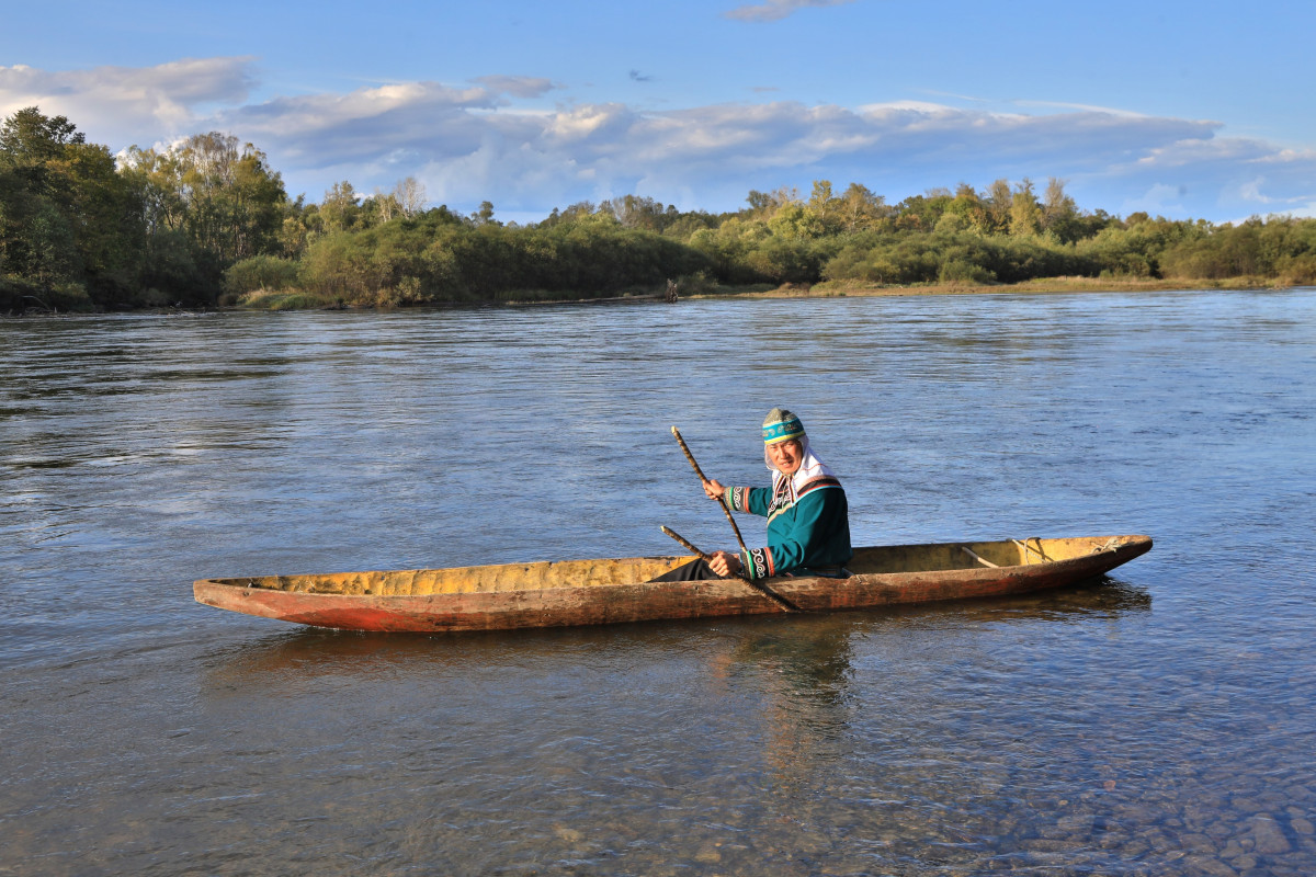 Удэгейская лодка-оморочка, изготовленная из ствола липы. Фото: В. Горбатовский