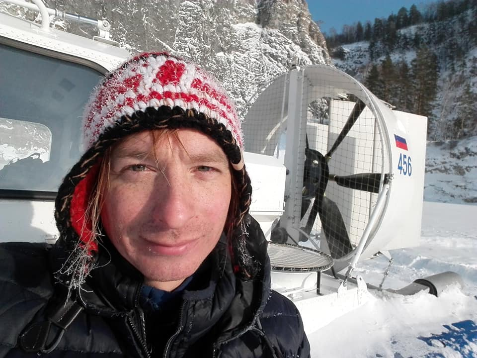 Евгений Миронов, начало экспедиции, на улице -26°С. Фото: Евгений Рунков