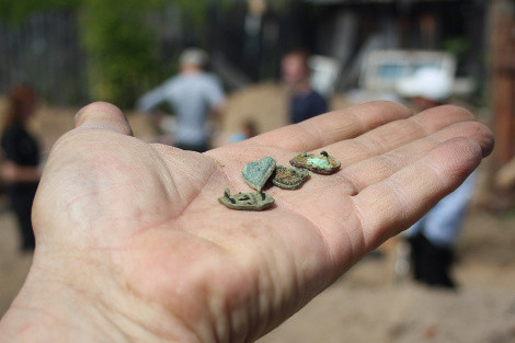 The first finds. Photo: Sharya local branch of the Russian Geographical Society