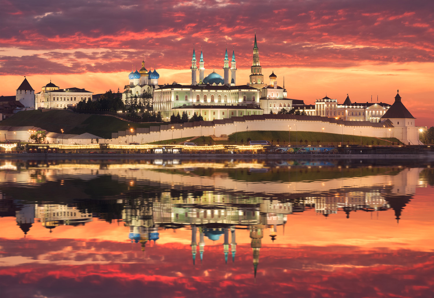 Казанский Кремль объединил разные культуры. Фото: Артём Мирный