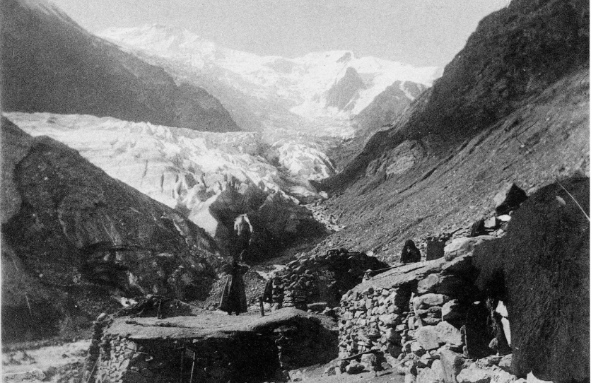Фото М. Преображенской 1901г. Фото: сайт «Архив изображений ледников России»