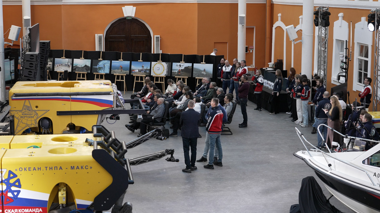 На площадке встречи в Санкт-Петербурге. Фото: пресс-служба Фонда «Люди моря»