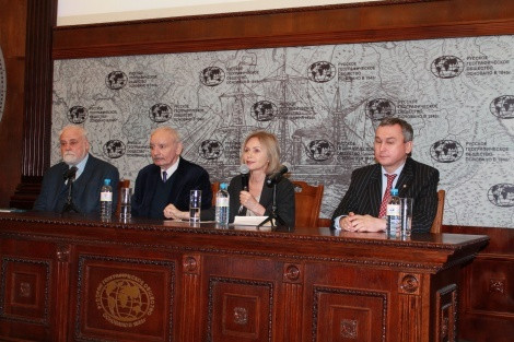 The Presidium of the Conference (from left to right): Vladimir Lapshin, director of the IIMK, Vladimir Razumovsky, vice-president of the Russian Geographical Society, Natalia Solovieva, deputy director of the IIMK, Oleg Ryzhkov, deputy minister of culture