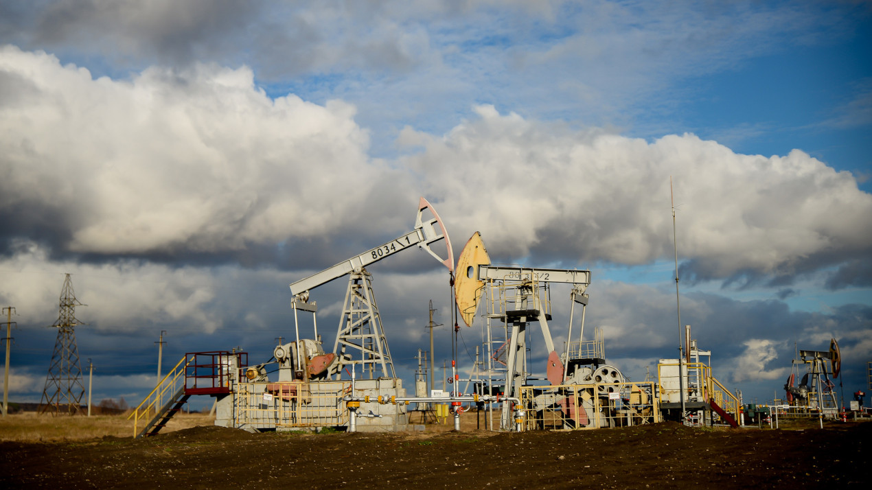 Нефтяные скважины. Фото: Марина Корнилова, участник конкурса РГО «Самая красивая страна»