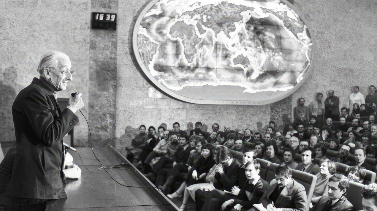 Выступление Жак-Ива Кусто в Институте океанологии АН СССР, 1987 год. Фото: РИА «Новости»