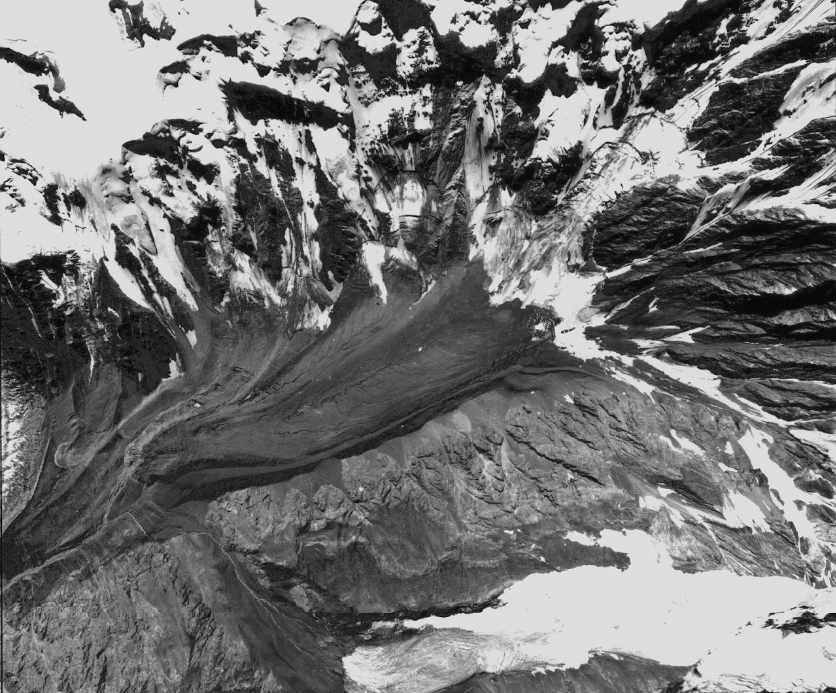 Фрагмент Аэрофото снимка 1958 г. Фото: сайт «Архив изображений ледников России»