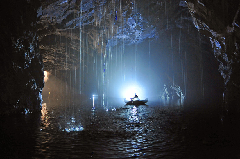 Подземный дождь. Фото: Антон Юшко