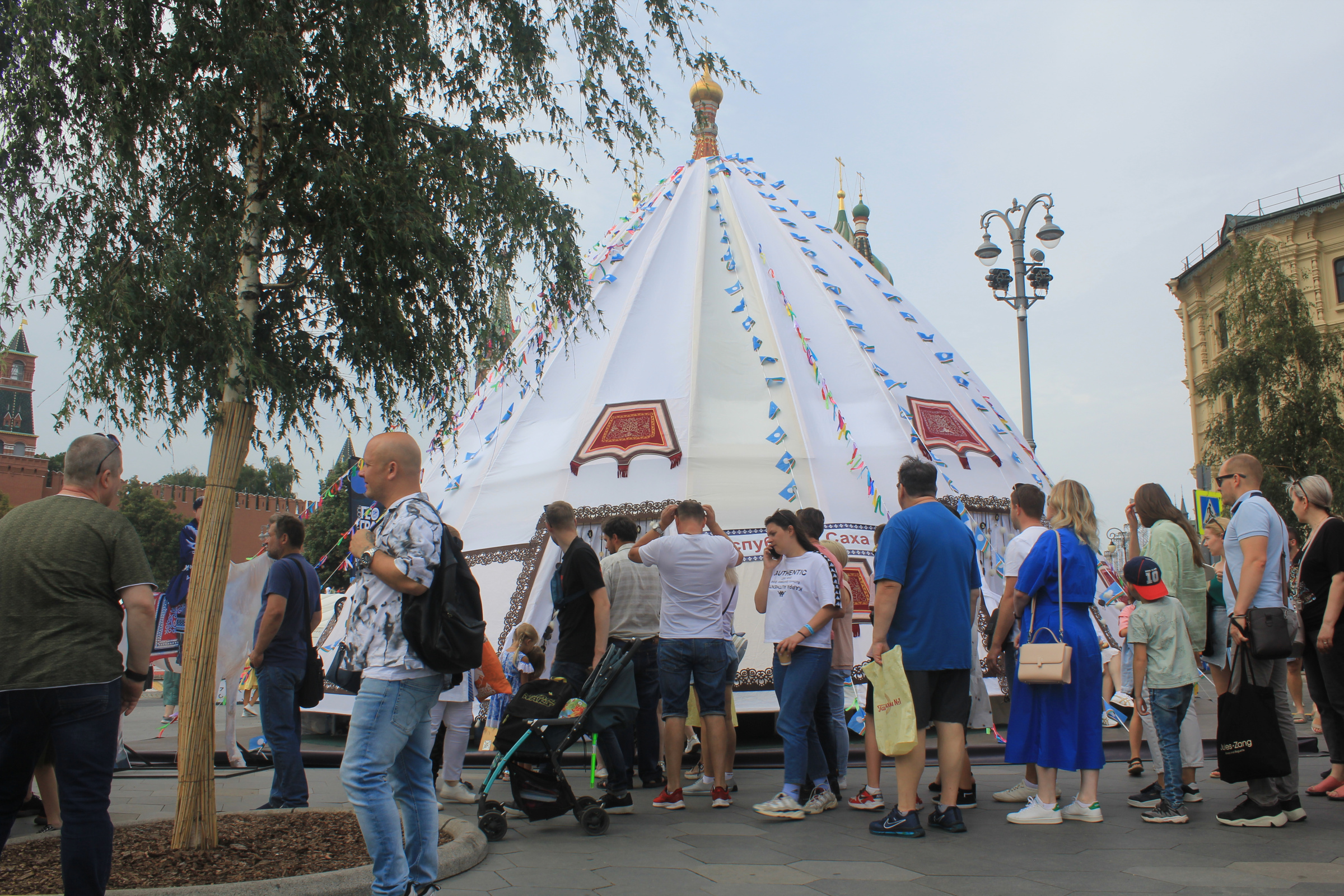 Якутская ураса на Фестивале РГО. Фото: Александр Жирнов/пресс-служба РГО