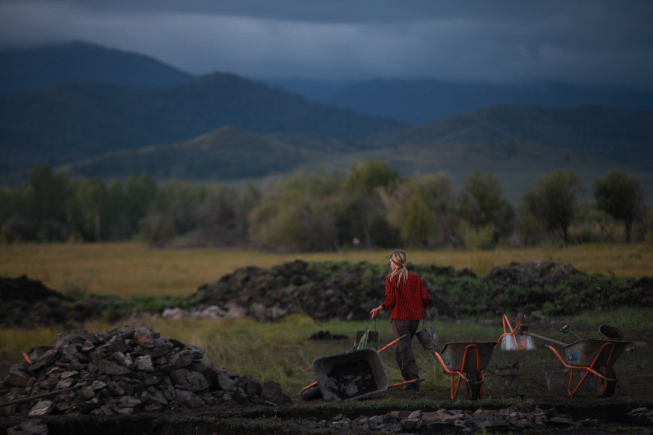 Археологи разделили Туннуг-1 на 16 секторов. Фото: Сергей Скудин