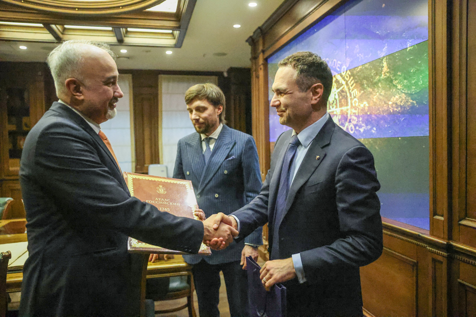 Participants of the meeting at the Headquarters of the Russian Geographical Society in Moscow. Photo: Evgeny Messman