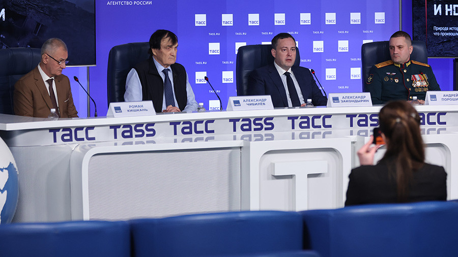 Работа над «Белой книгой» объединила усилия специалистов государственных ведомств, общественников и ученых. Фото: ТАСС