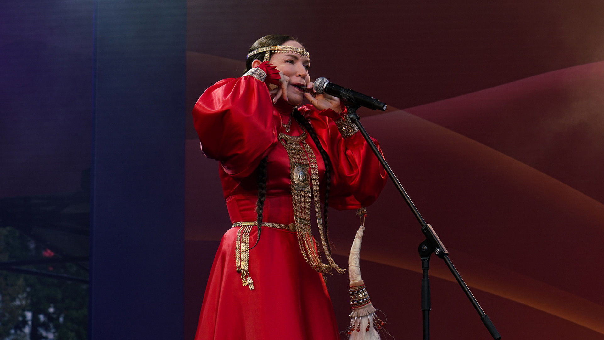 Игра на якутском варгане. Фото: Анна Юргенсон/пресс-служба РГО