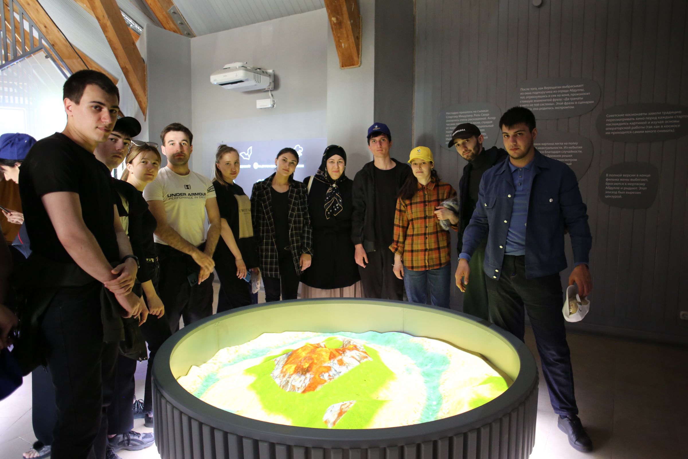 Ландшафтный 3D-макет бархана. Фото предоставлено Дагестанским отделением РГО.