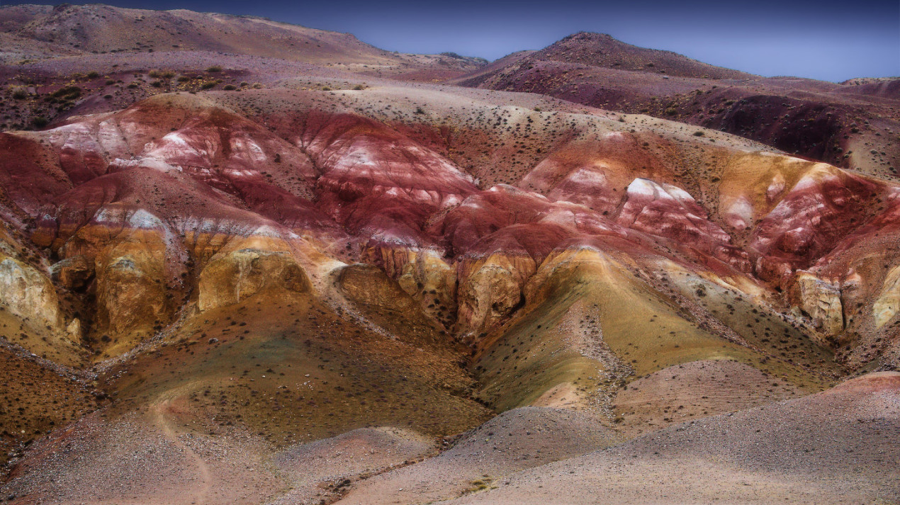 Текстуры Кызыл-Чина. Фото: Владимир Ляпин, участник фотоконкурса РГО «Самая красивая страна»