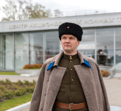 Лектор — Тимур Муминов, экскурсовод Центра национальных конных традиций.