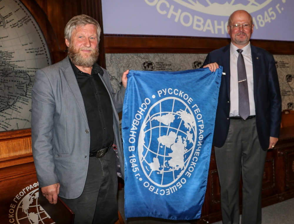 Председатель Полярной комиссии РГО Виктор Боярский и Вице-президент РГО Кирилл Чистяков. Фото: Татьяна Николаева