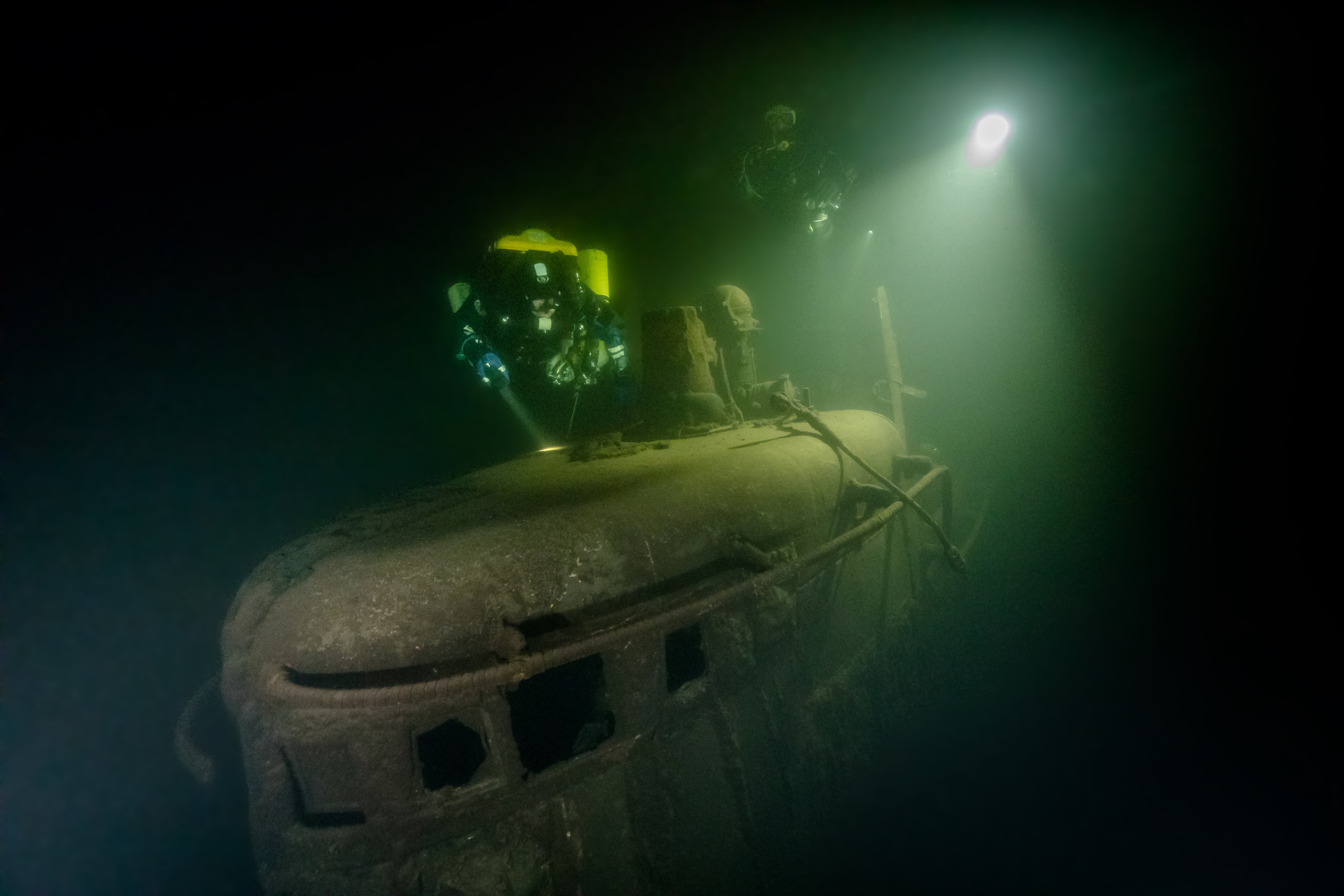 Подводная экспедиция. Щ-406 подводная лодка. Советская подводная лодка щ 405. Щ-421 подводная лодка. Подводная лодка "щ-216" на дне.