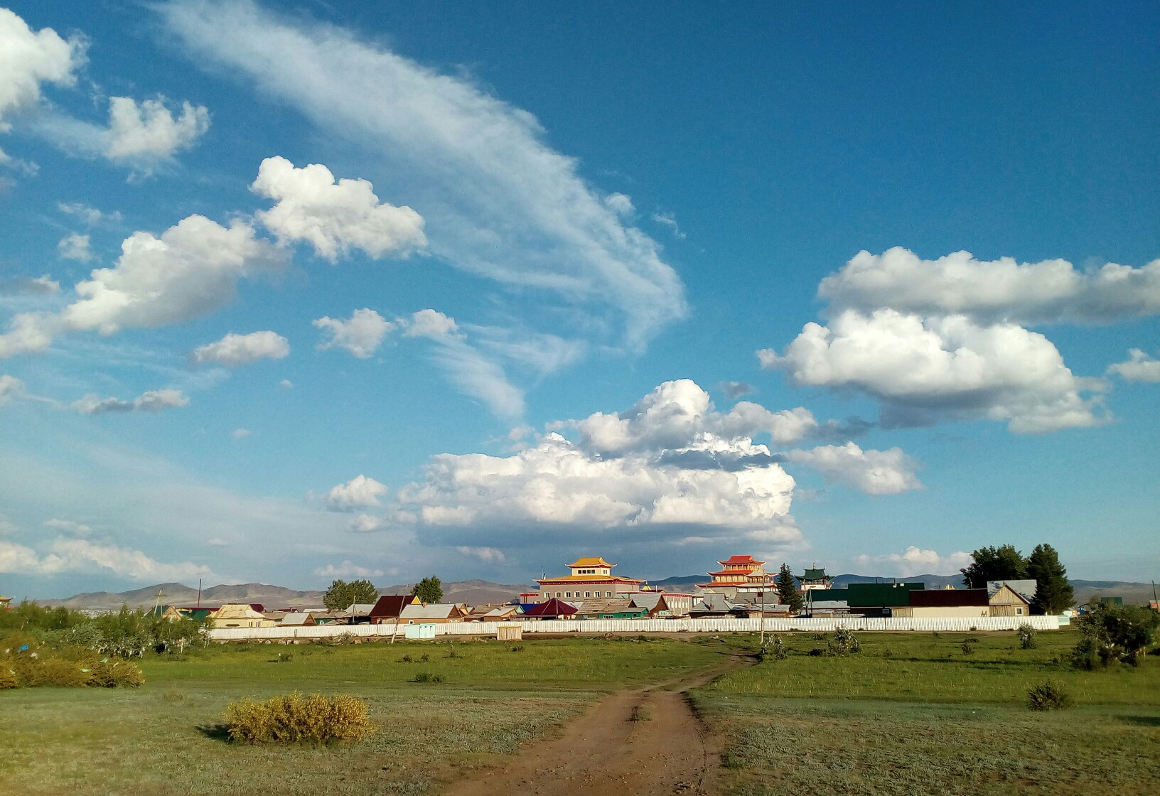 Комплекс Иволгинского дацана. Фото: Александр Киселёв