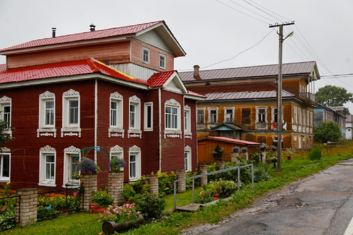 Архангельская обл., село Емецк, центральная улица. Фото: А. Лыскин