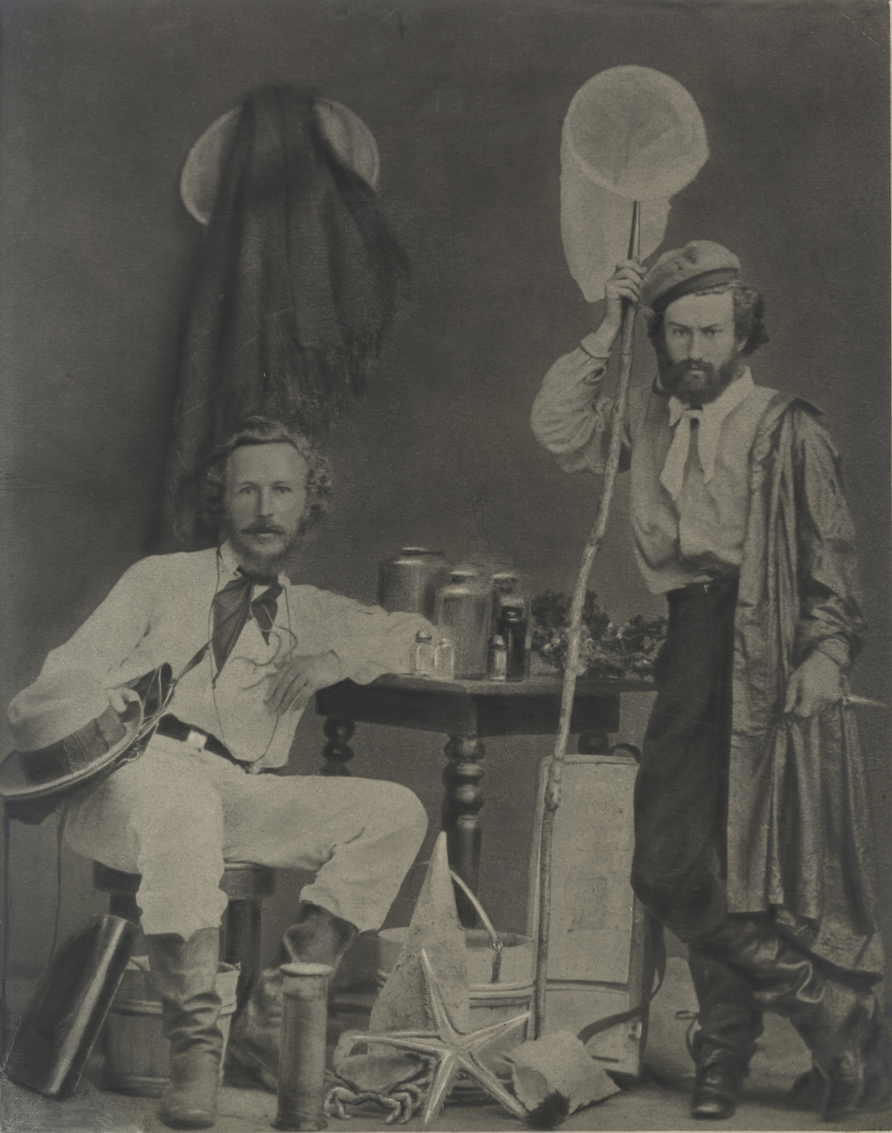 Эрнст Геккель (слева) со своим ассистентом Николаем Миклухо-Маклаем на Канарских островах. Декабрь 1866 года. Фото: Научный архив РГО