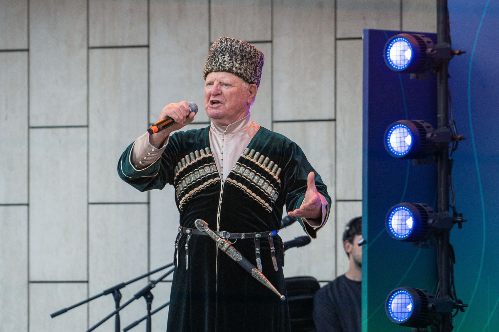 Дагестанские артисты на малой сцене фестиваля. Фото: пресс-служба РГО