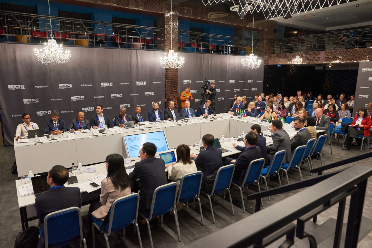 The participants of the meeting in Murmansk. Photo: Murmansk Region Administration