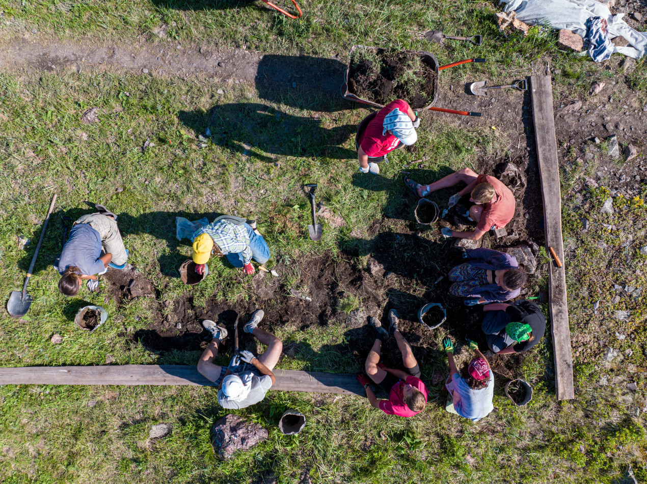 Archaeological excavations at the Tunnug kurgan. The photo was provided by the participants of the expedition.