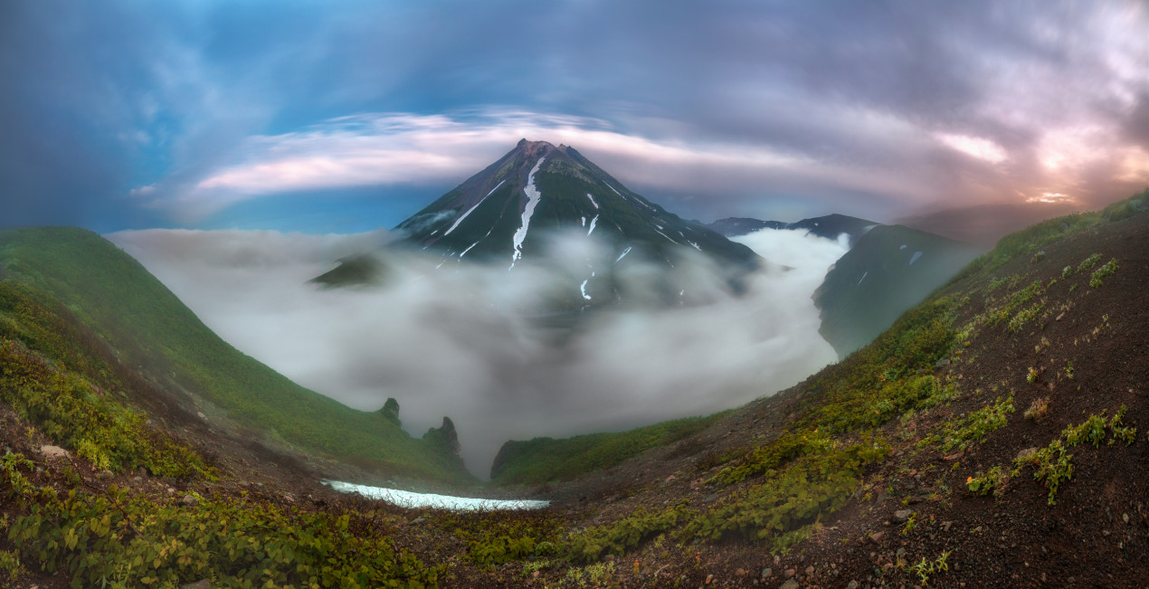 Вулкан Креницына, остров Онекотан. Фото: Андрей Носик 