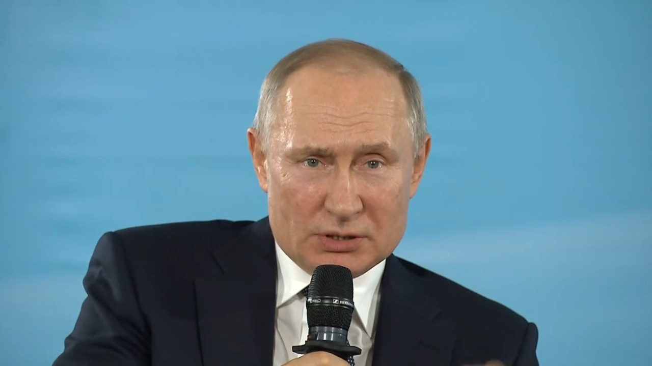 Президент Российской Федерации Владимир Путин. Скриншот из видео с сайта kremlin.ru