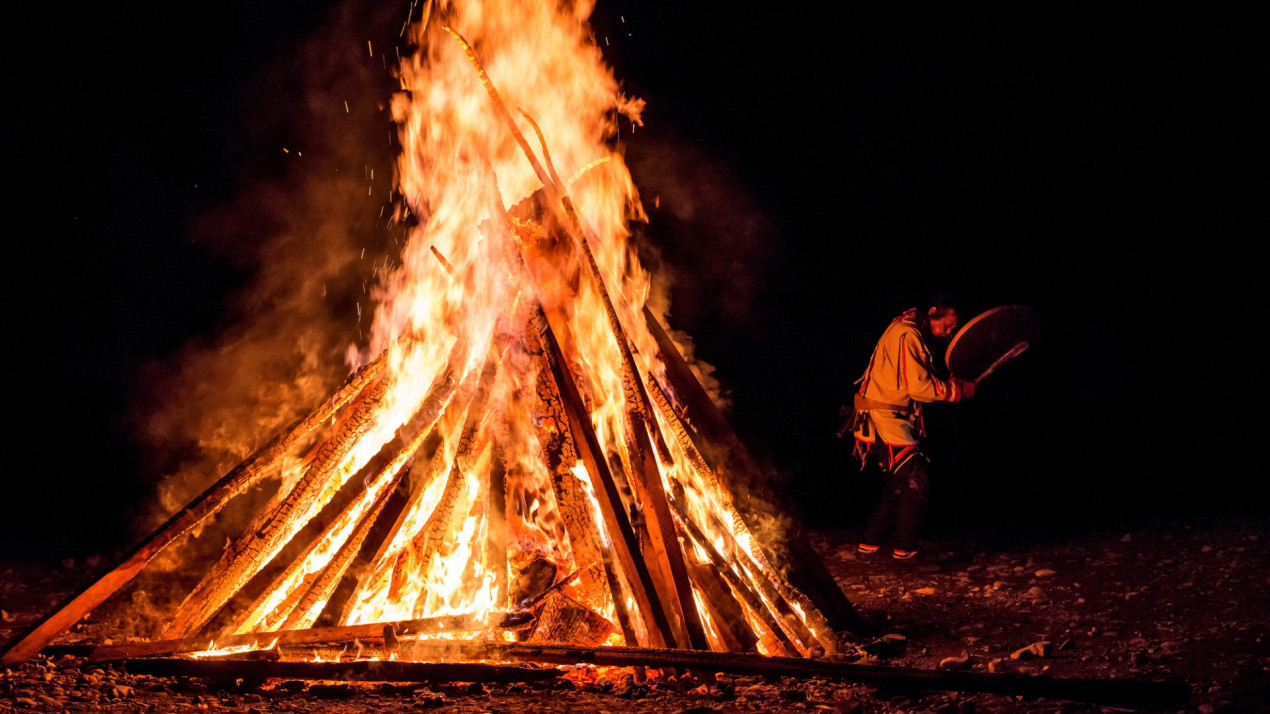 Камлание шамана. Фото: Виталий Берков, участник фотоконкурса РГО «Самая красивая страна»