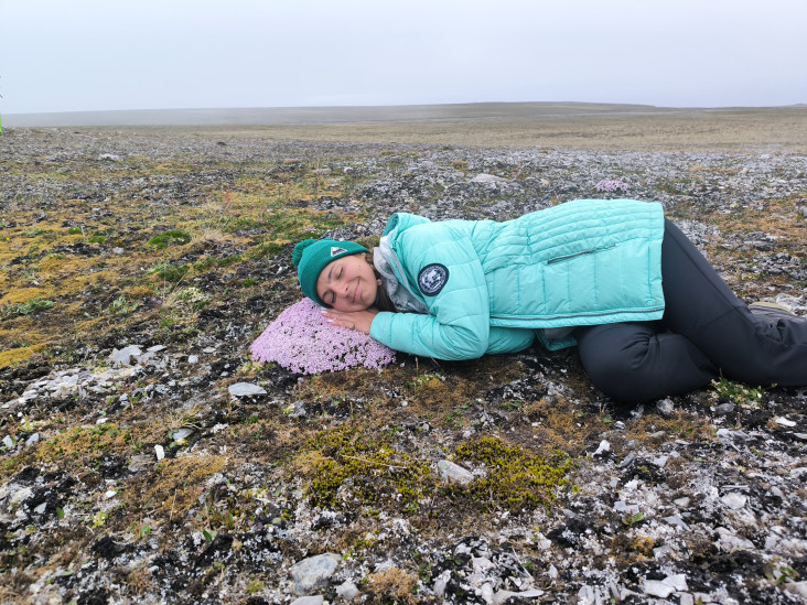 Сон на цветочной подушке. Фото из личного архива