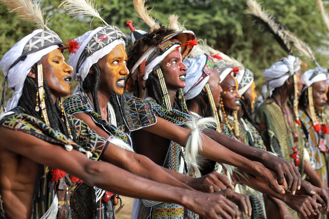 Племя водаабе насчитывает около 100 тыс. человек. Фото: Mzungu Expeditions