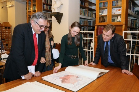 From left to right: René Castro Salazar, Svetlana Barabanova, Sergei Katikov. Photo by the Society press center